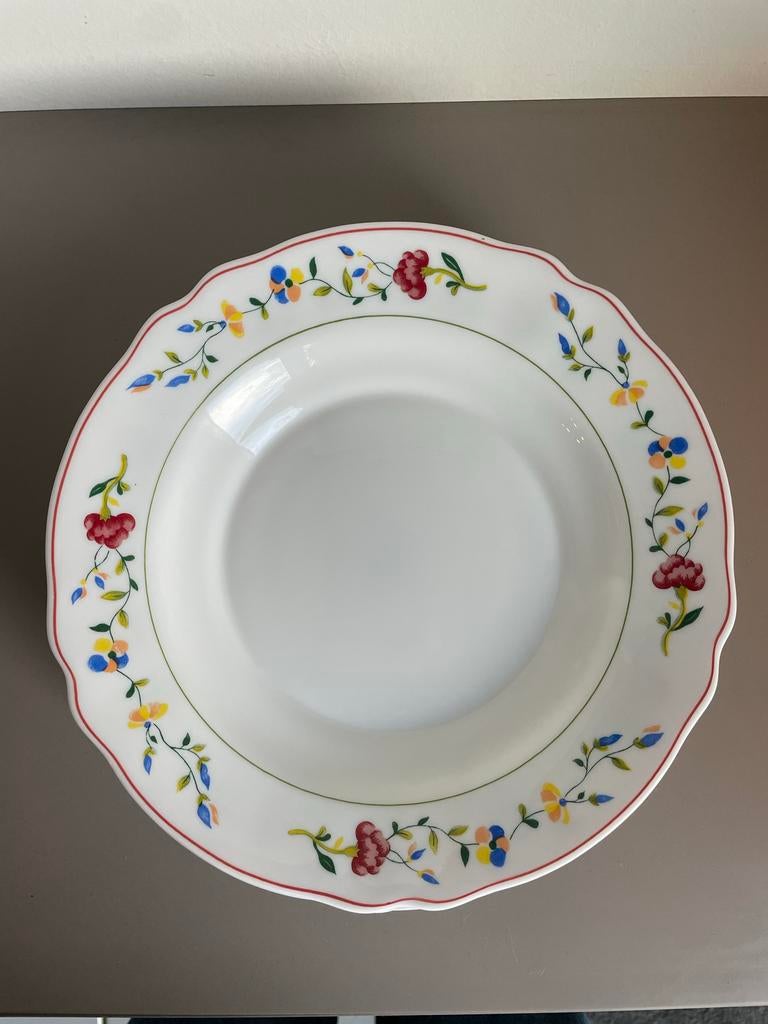 Vintage Arcopal borden met bloemmotief, Antiek en Kunst, Ophalen of Verzenden