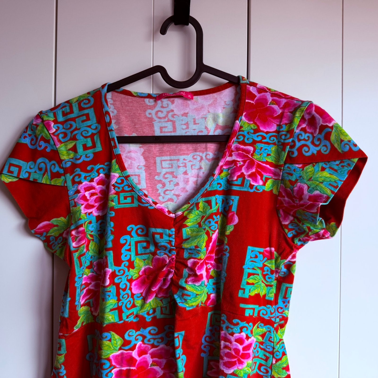 Lien en Giel Vrolijk shirt met chinese print maat XL, Maat 46/48 (XL) of groter, Ophalen of Verzenden, Zo goed als nieuw, Korte mouw