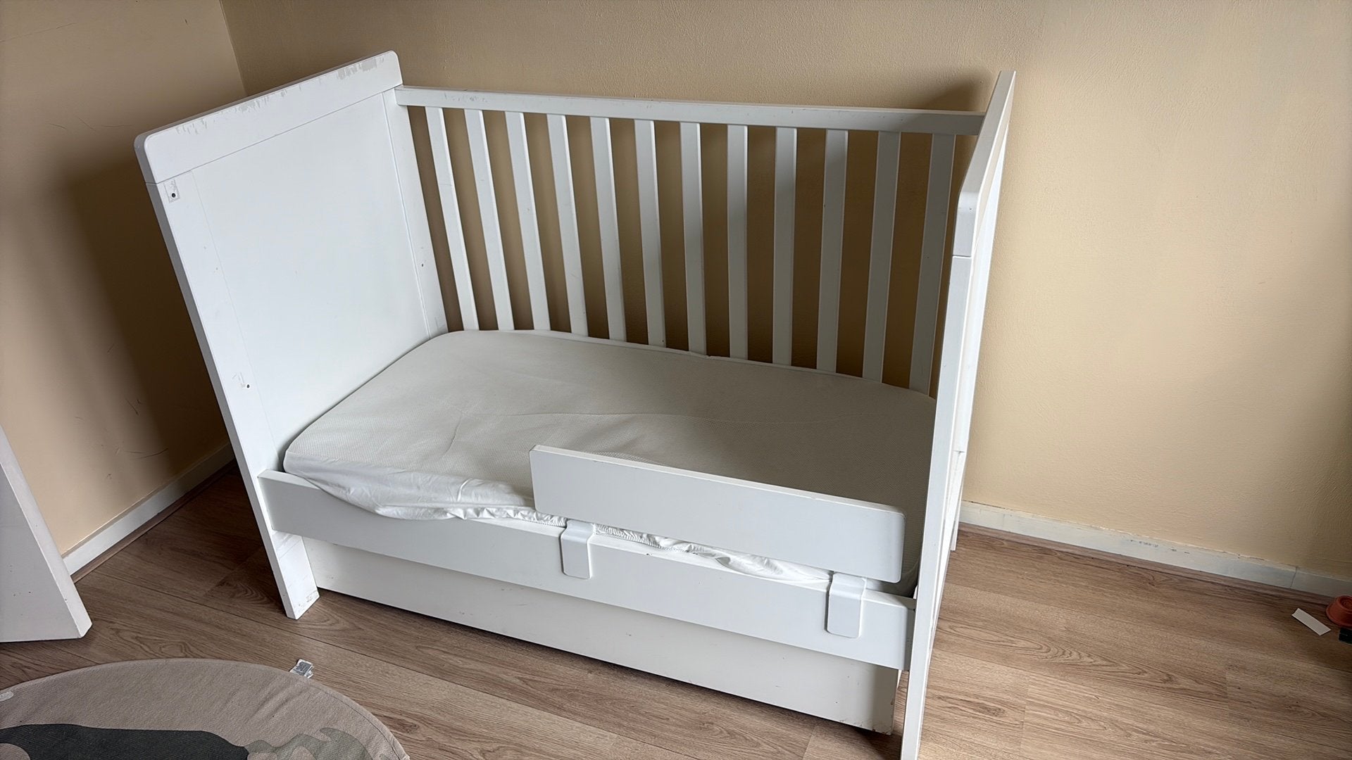 Mooi Bopita baby/meegroeibed (60x120) met lade!, Ophalen, Gebruikt, Minder dan 140 cm, Minder dan 70 cm