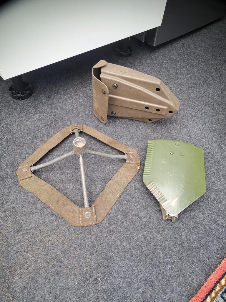 Opvouwbare schep met draaghoes, Ophalen of Verzenden, Landmacht, Nederland