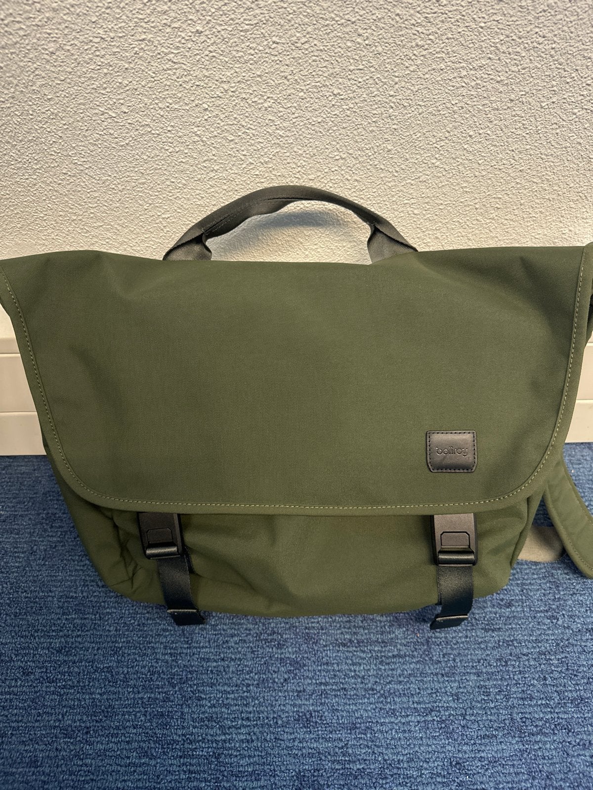 Bellroy Messenger Tas - Olijfgroen, Ophalen of Verzenden, Zo goed als nieuw, Groen