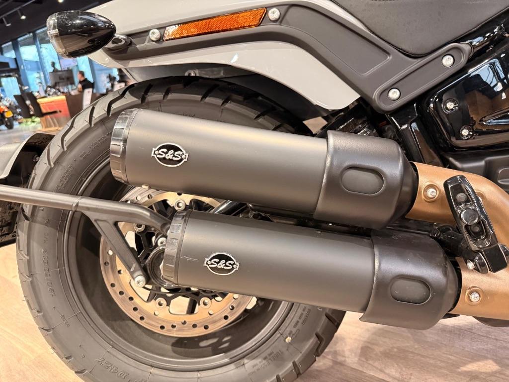 S&S Grand national slip on demper softail fatbob, Ophalen of Verzenden, Gebruikt