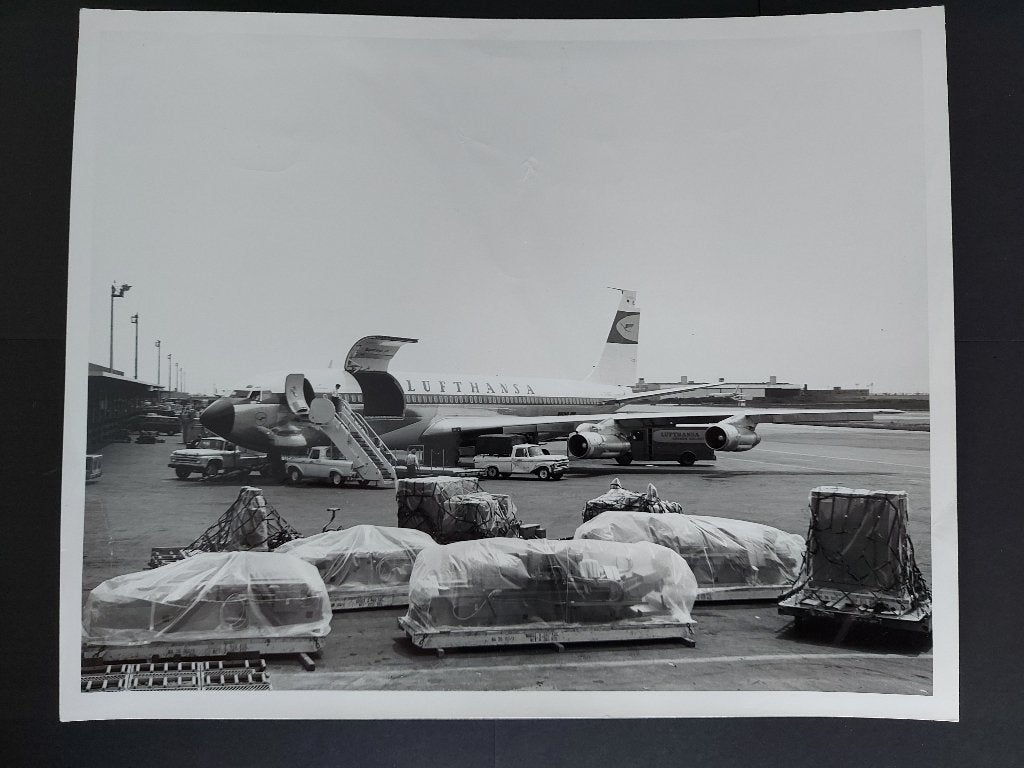 Foto van een Lufthansa Boeing 707 (LU37), Ophalen of Verzenden, Gebruikt, Kaart, Foto of Prent