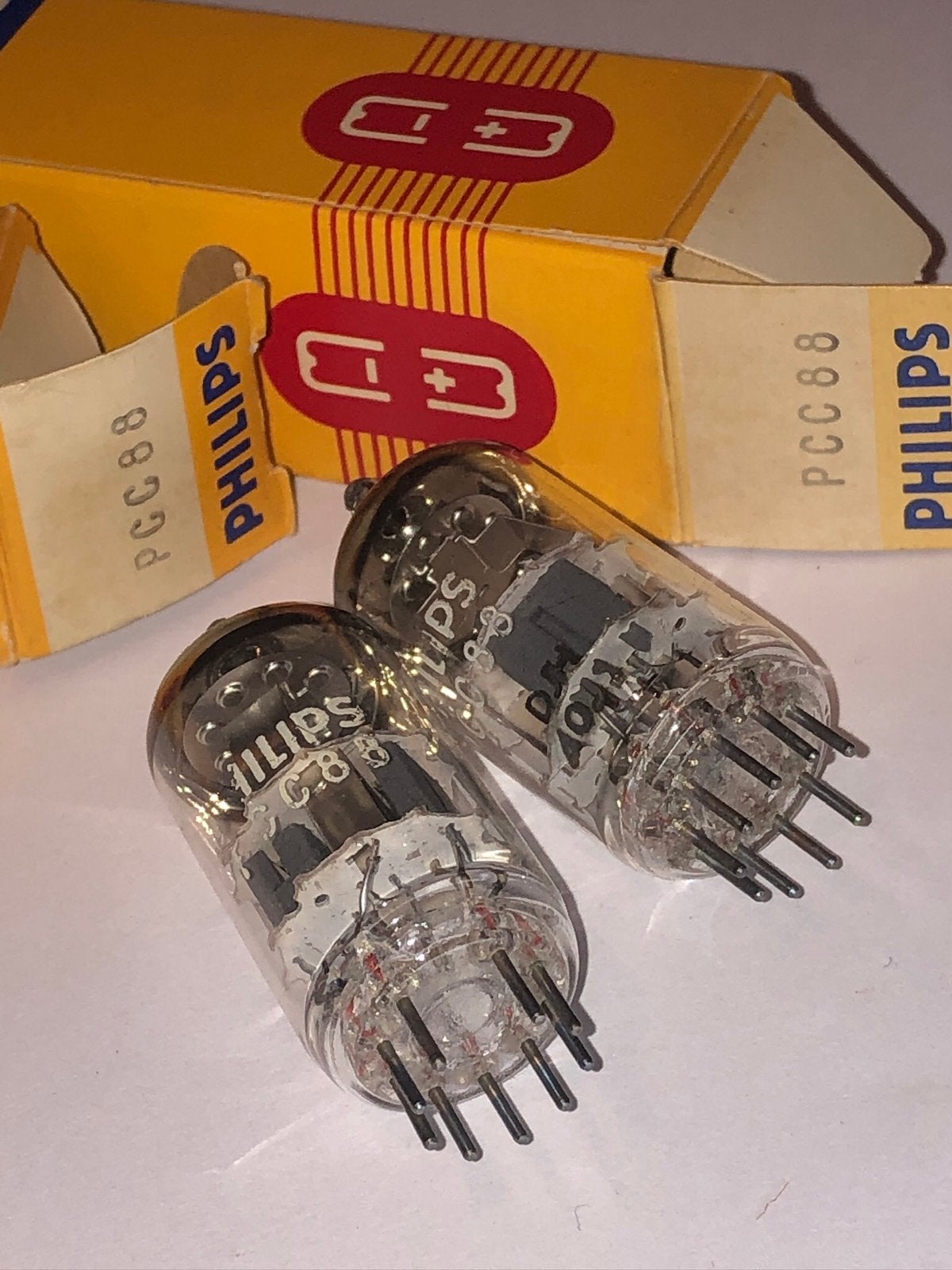 Philips ECC88 (=PCC88) buizen (2 stuks)  verpakking, Ophalen of Verzenden, Nieuw