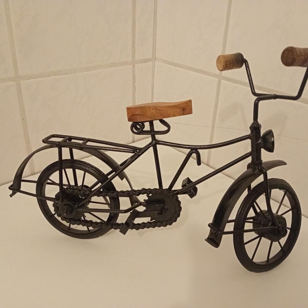 Decoratieve Fiets Miniatuur - Metaal & Hout, Overige merken, Ophalen of Verzenden, Zo goed als nieuw, Groter dan 1:32