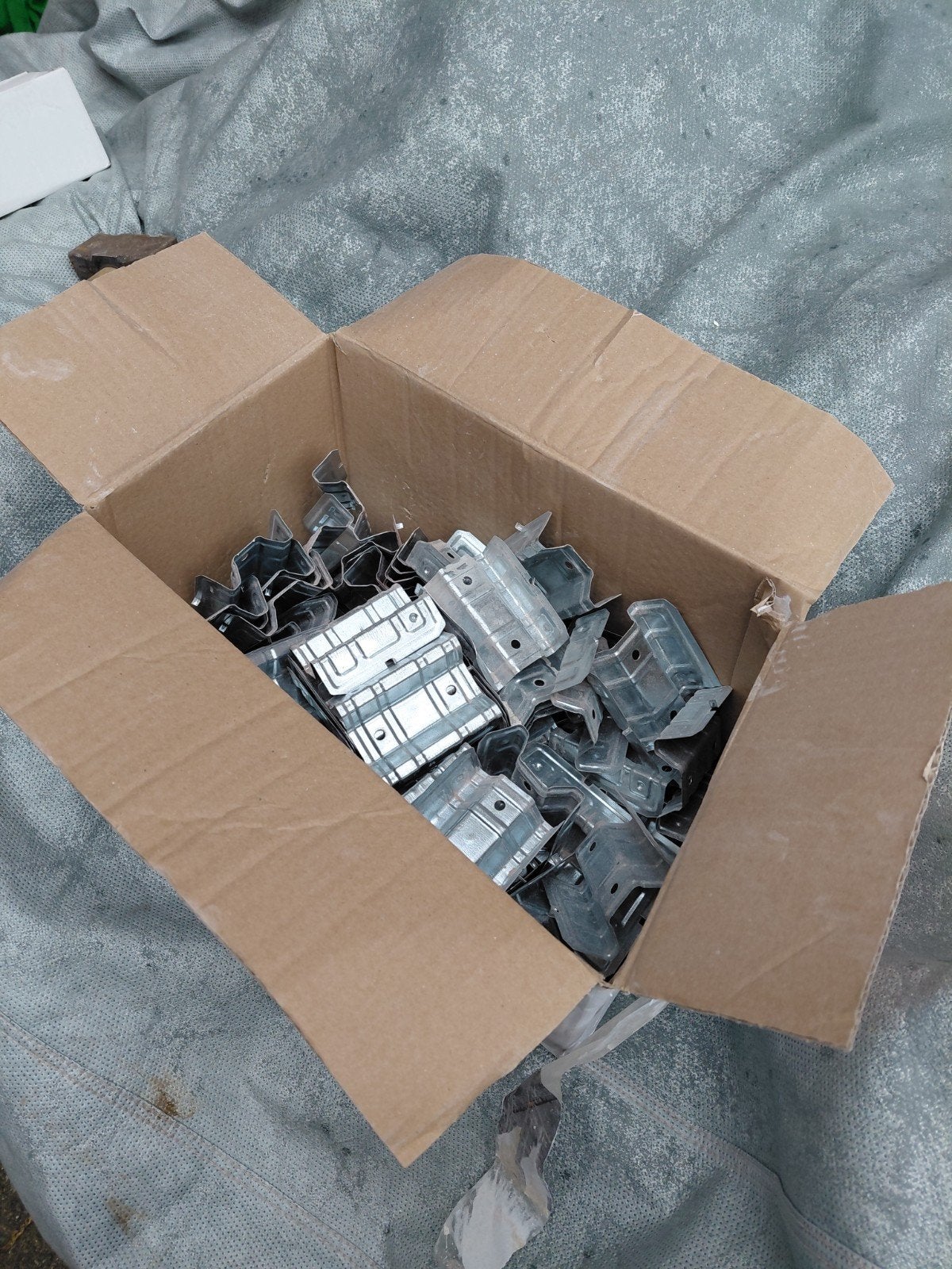 Metalstud toebehoren plafond., Doe-het-zelf en Verbouw, Ophalen of Verzenden