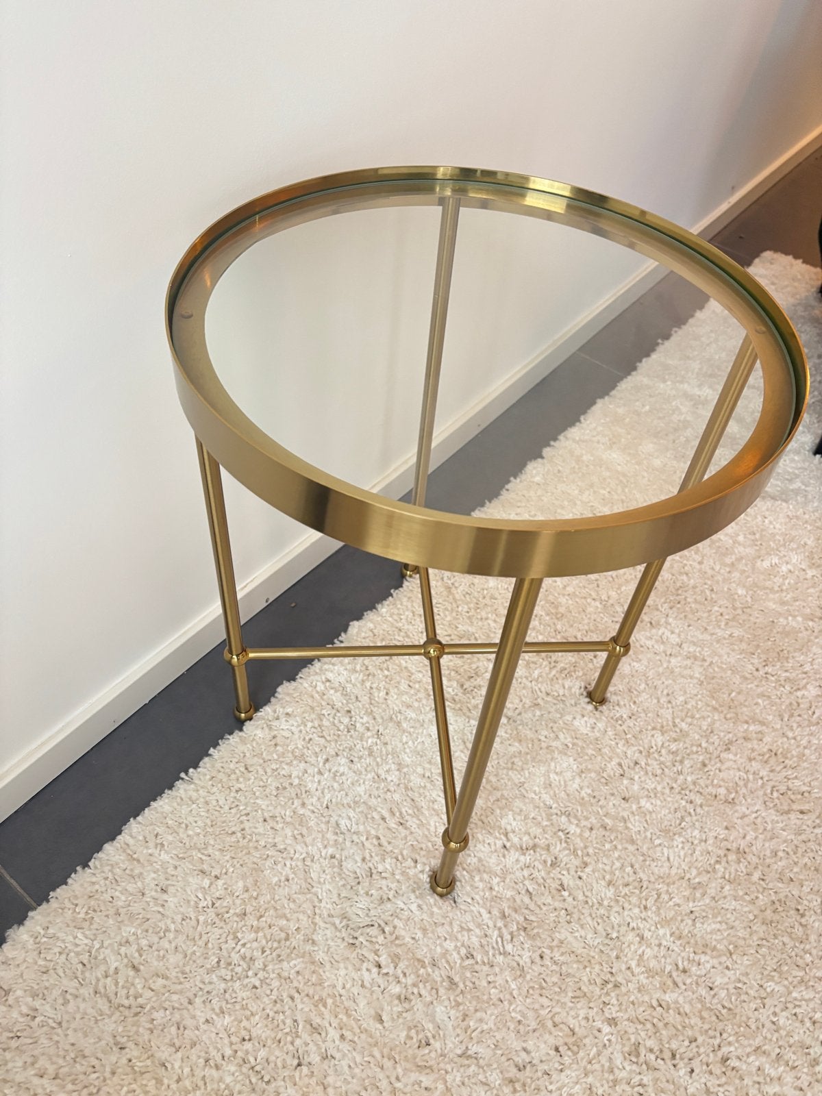 IKEA Gouden bijzettafel met glazen blad-NIEUW, Minder dan 55 cm, Metaal of Aluminium, Rond, Nieuw