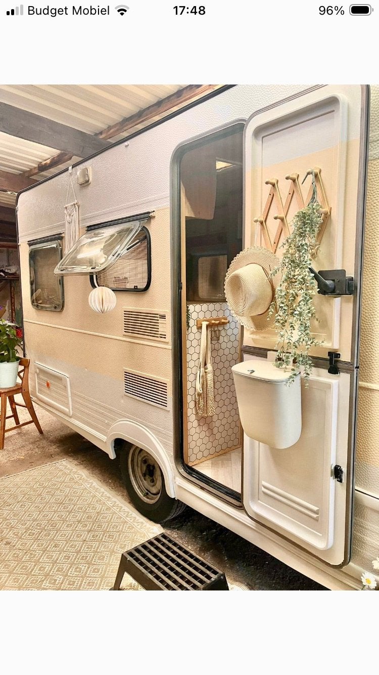 Caravan te koop.Retro caravan 4/5 pers met stapelbed., T.E.C., Rondzit, Bedrijf, Dwarsbed