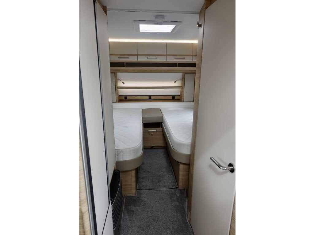 Fendt Bianco Selection 515 SG 2025 Mover Luifel Fietsrek TV, Caravans en Kamperen, Caravans, Schokbreker, Rondzit, Bedrijf, 1250 - 1500 kg