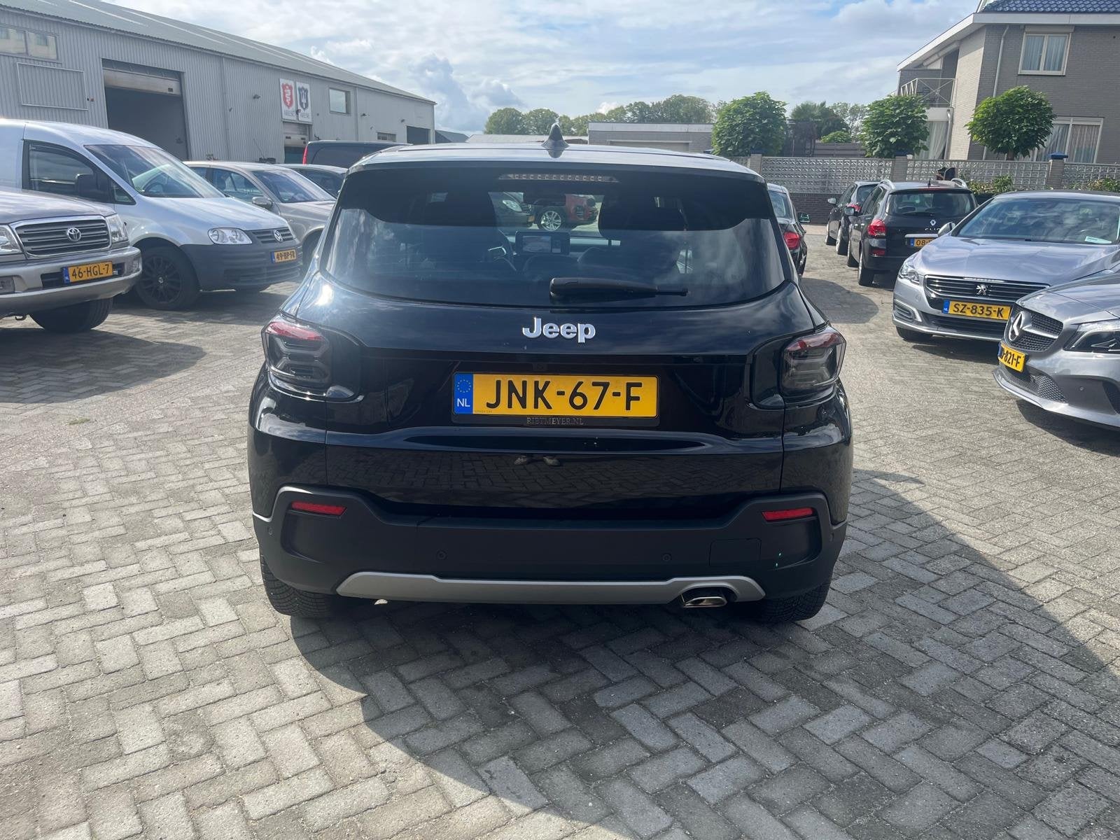 Jeep Avenger 1.2 Longitude navi apple play lm velg leder cam, Auto's, Voorwielaandrijving, 101 pk, Gebruikt, 1199 cc