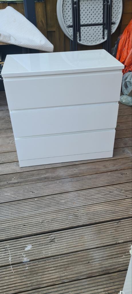 Mooie ikea malm ladekast met 3 lades en glasplaat, Ophalen, 50 tot 100 cm, Zo goed als nieuw, 3 of 4 laden