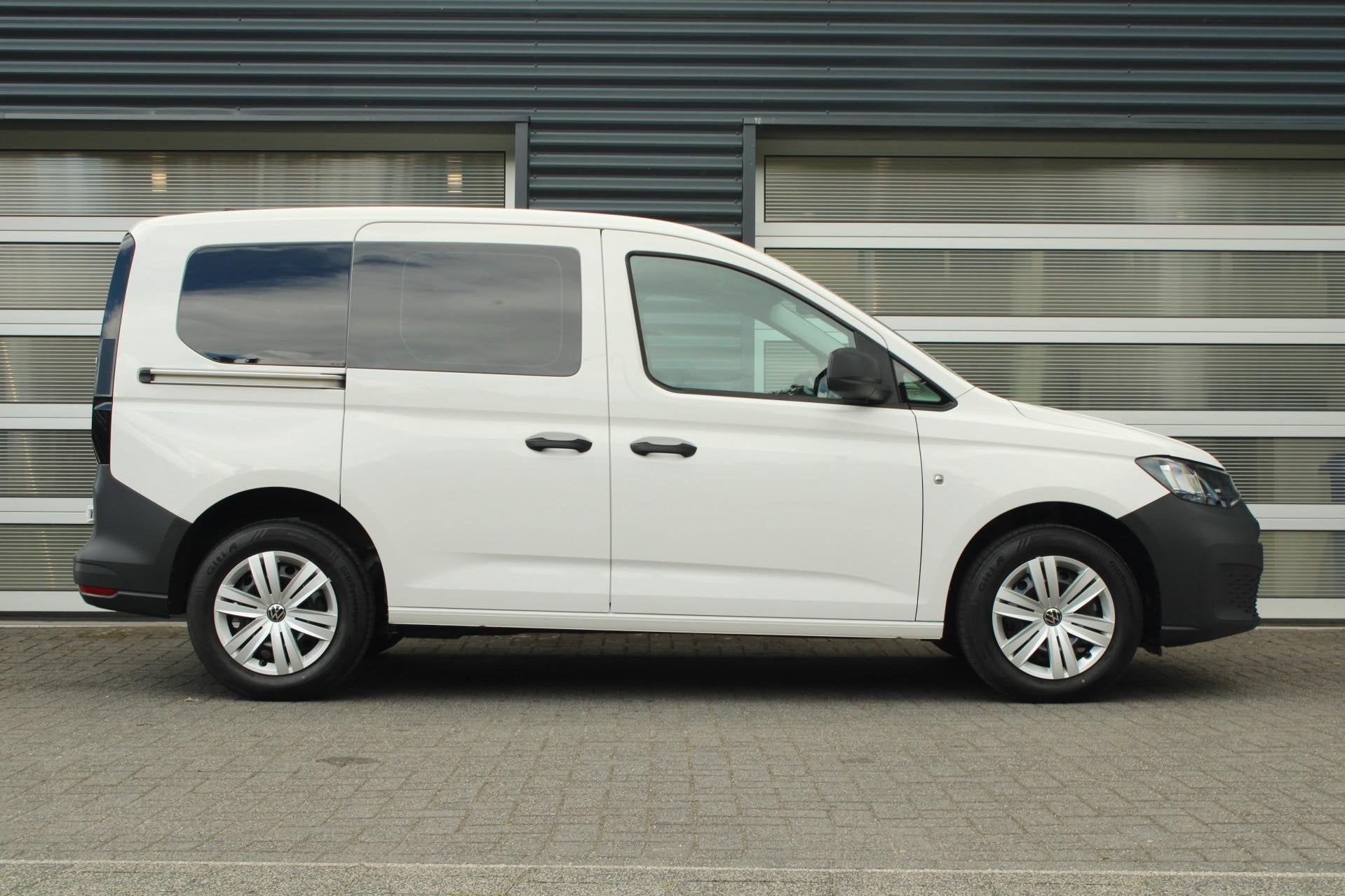 Volkswagen Caddy Cargo 2.0 TDI 122pk DSG | Glaslook | Schuif, 12 maanden, Stof, Gebruikt, 4 cilinders