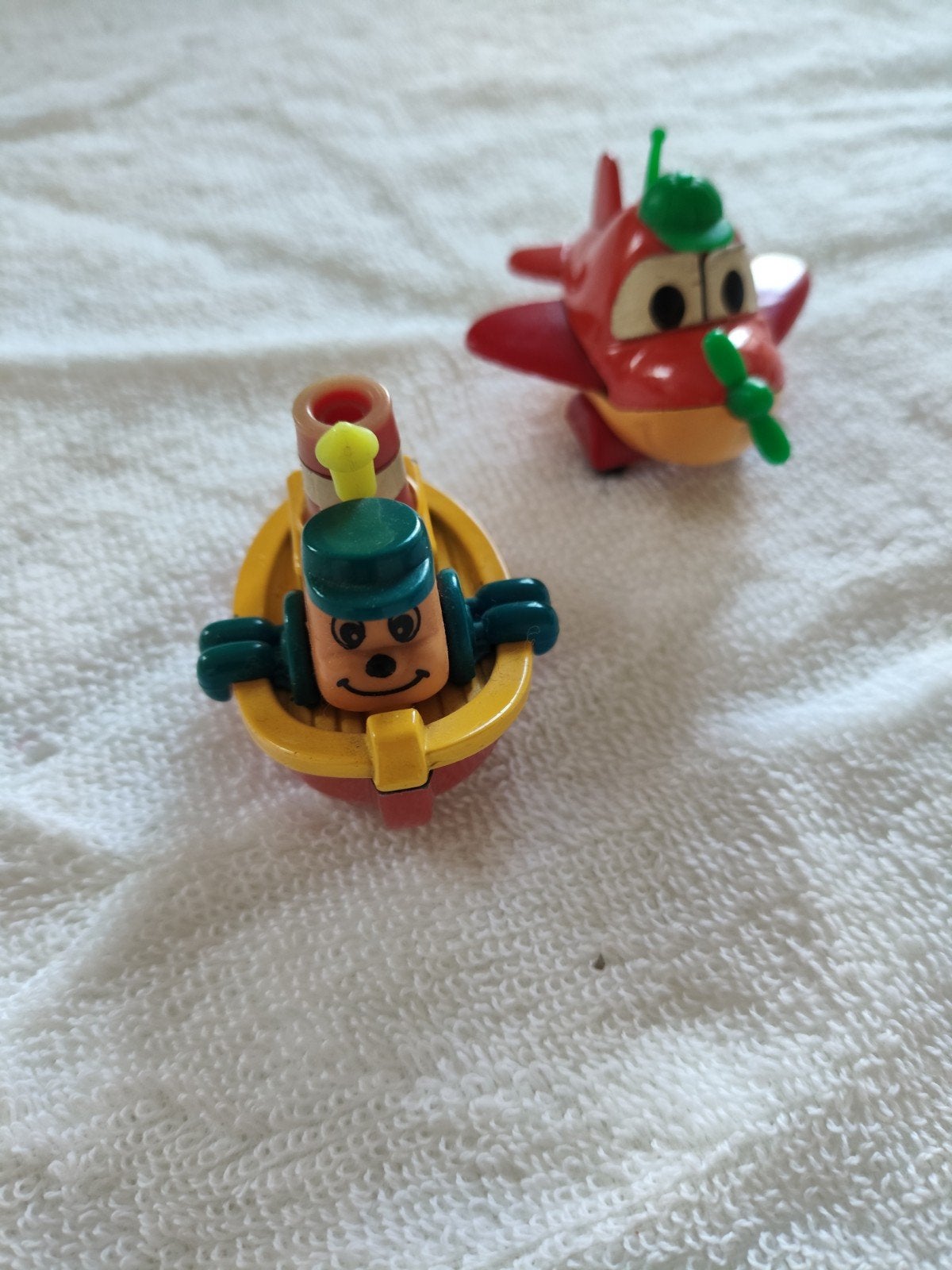 Vintage Walt Disney Speelgoed: Bootje en Vliegtuigje, Kinderen en Baby's, Ophalen of Verzenden, Gebruikt
