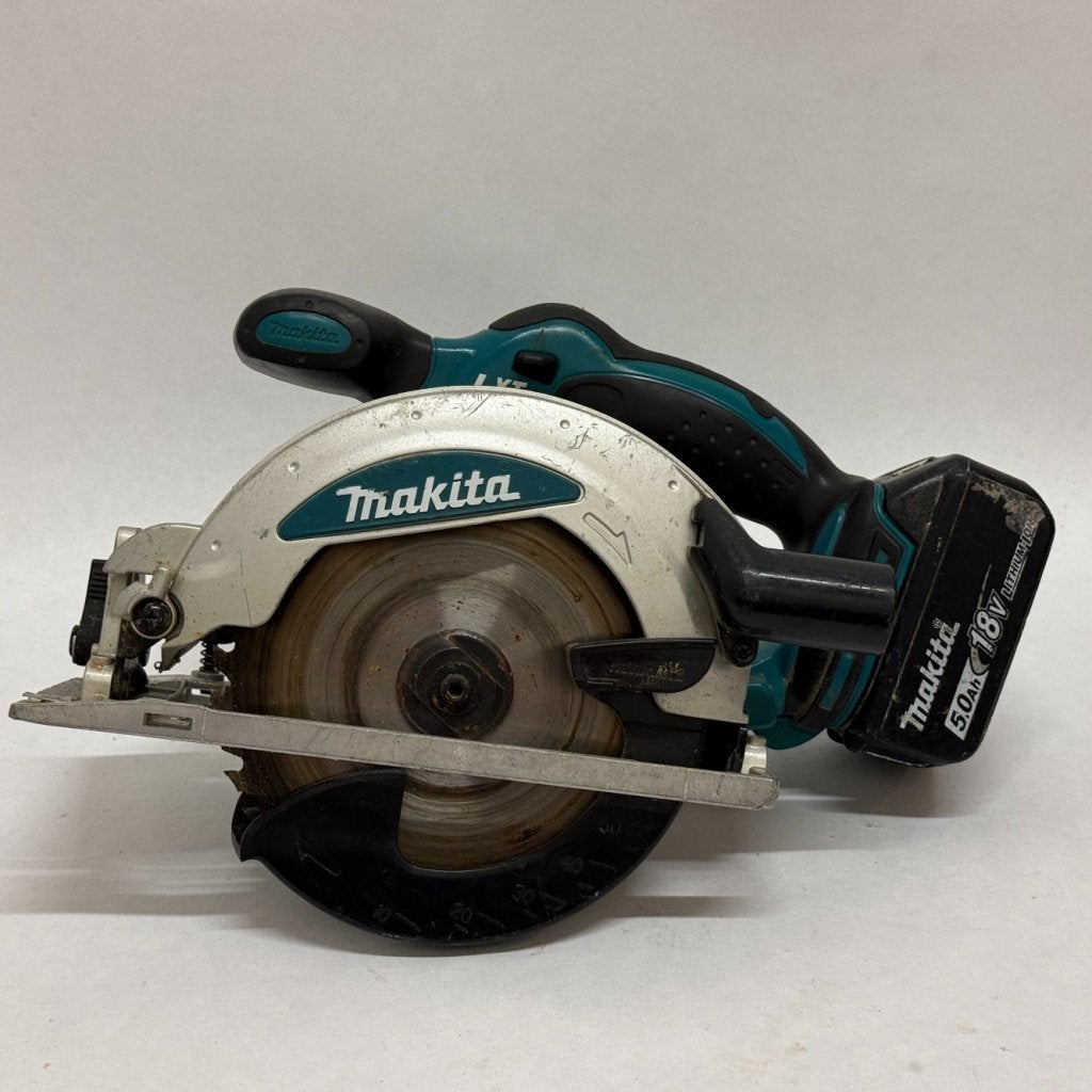 Makita DSS610 Cirkelzaag + Accu 14.4V 3.0ah, Makita, Zo goed als nieuw, Support@makita.com, Makita Corporation, 3-11-8, Sumiyoshi-cho, 
Anjo, Aichi 446-8502
Japan