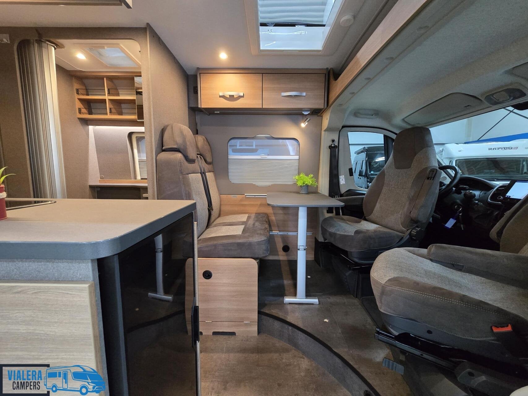 Dethleffs Globetrail 600 *Nieuwstaat*2024*Full Led*, Buscamper of Camperbus, 6 tot 7 meter, Bedrijf, Handgeschakeld