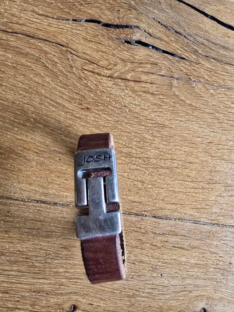 Mooie bruine leren armband van Josh polsomtrek max. 16 cm, Ophalen of Verzenden, Zo goed als nieuw