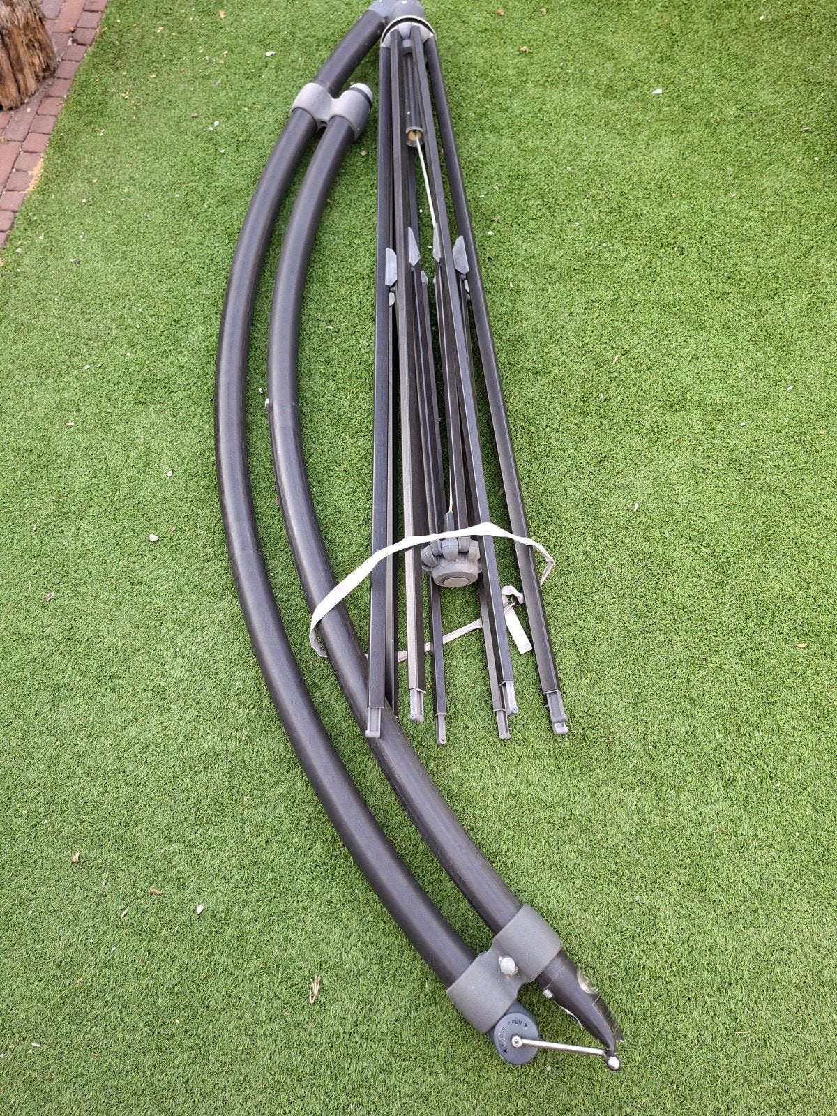 Easy sun Garden zweefparasol - Antraciet frame gezocht, Ophalen