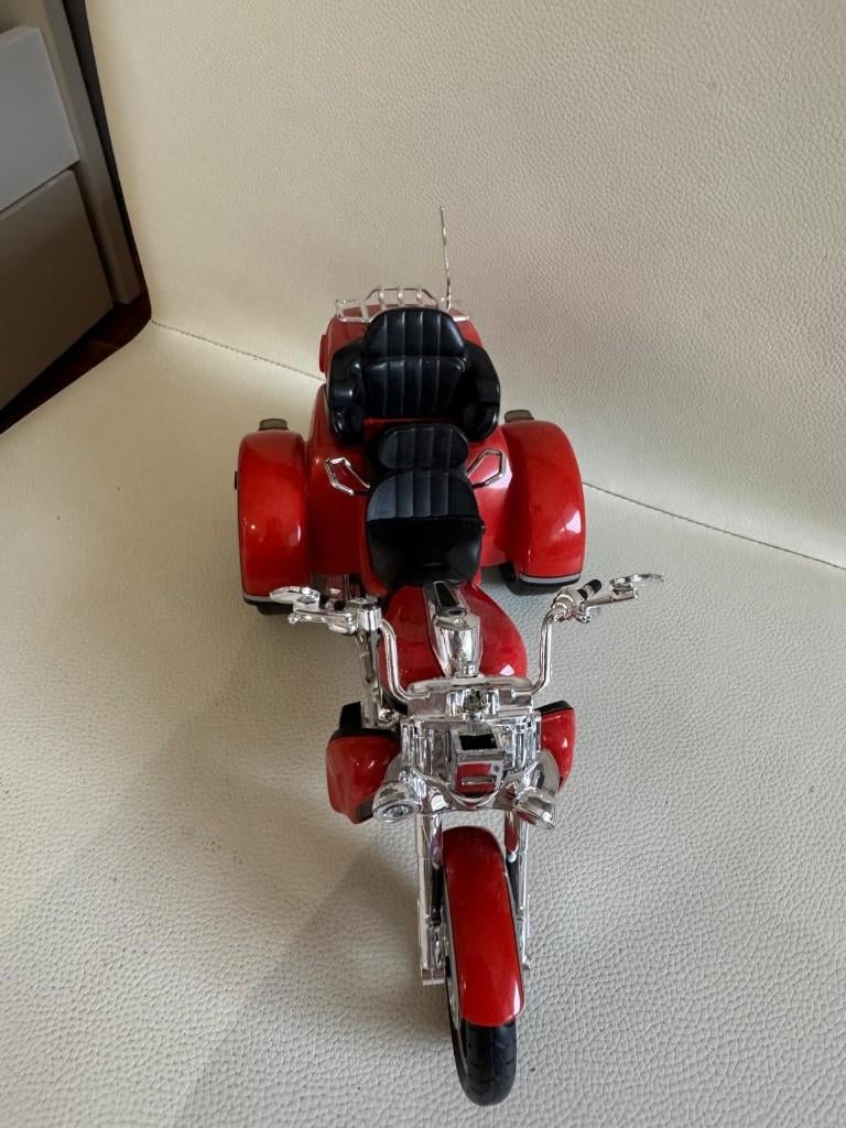 te koop motorfiets Harley-Davidson 2021 CVO Tri Glide 1:12, Ophalen of Verzenden, Zo goed als nieuw, Motor, Maisto