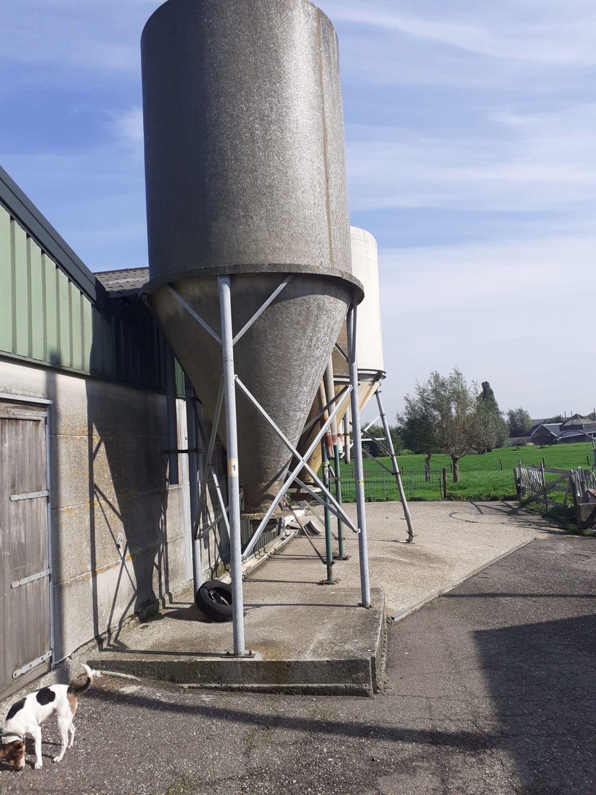 Krachtvoer silo / bulk 8 ton + Gegalvaniseerd onderstel, Ophalen of Verzenden, Vee