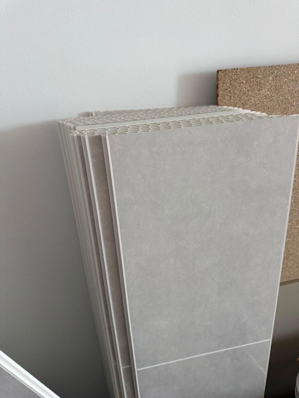 Wandpanelen marmerlook lichtgrijs – ca. 14/15 stuks, Ophalen, Nieuw