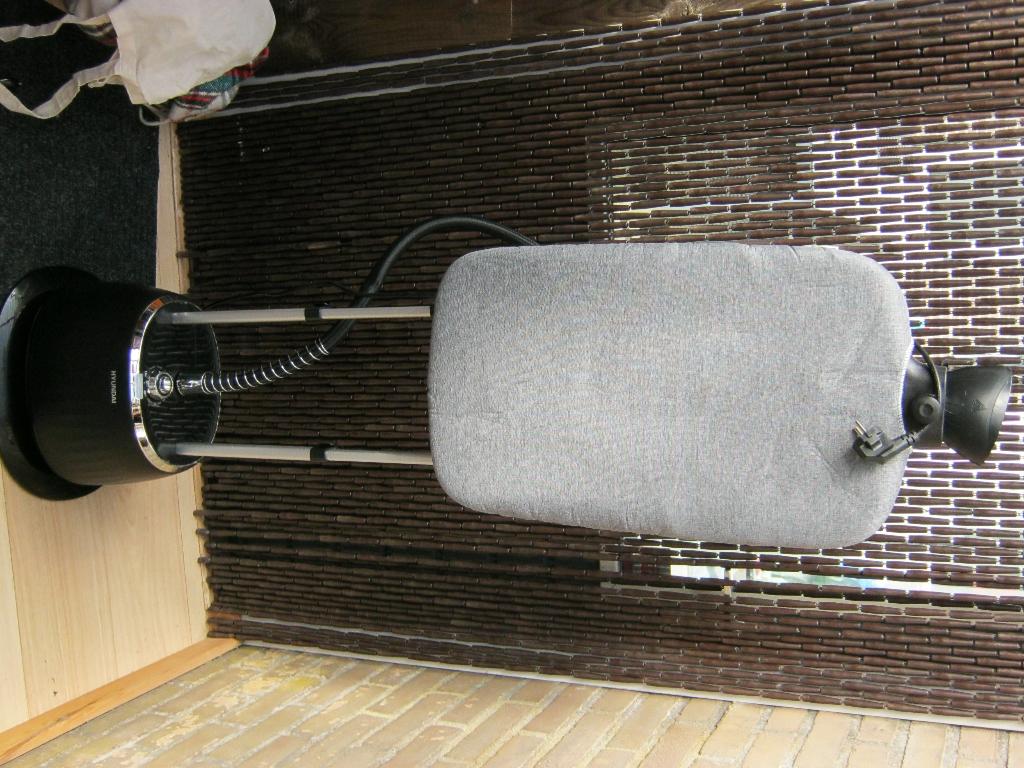 Hyundai kleding stomer HHA1112501, Witgoed en Apparatuur, Stoomapparaten, Ophalen, Nieuw, Kledingstomer