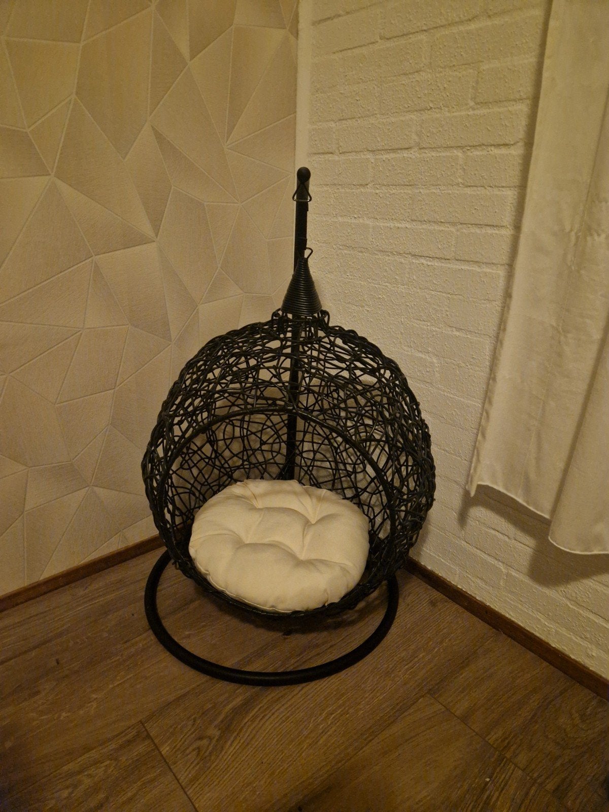 Hangstoel voor katten en kleine honden, Ophalen