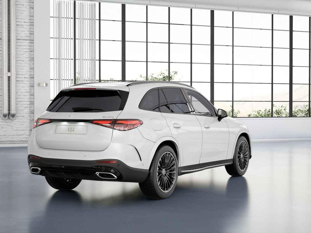 Mercedes-Benz GLC 300e 4MATIC Business Solution AMG, Auto's, Mercedes-Benz, Automaat, Euro 6, 4 cilinders, Wit