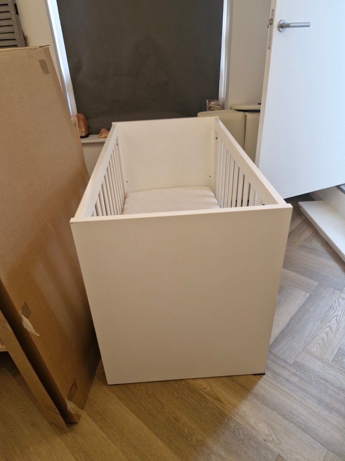 Stevig wit babybedje met matras - Gebruikt, Ophalen, Gebruikt, Ledikant