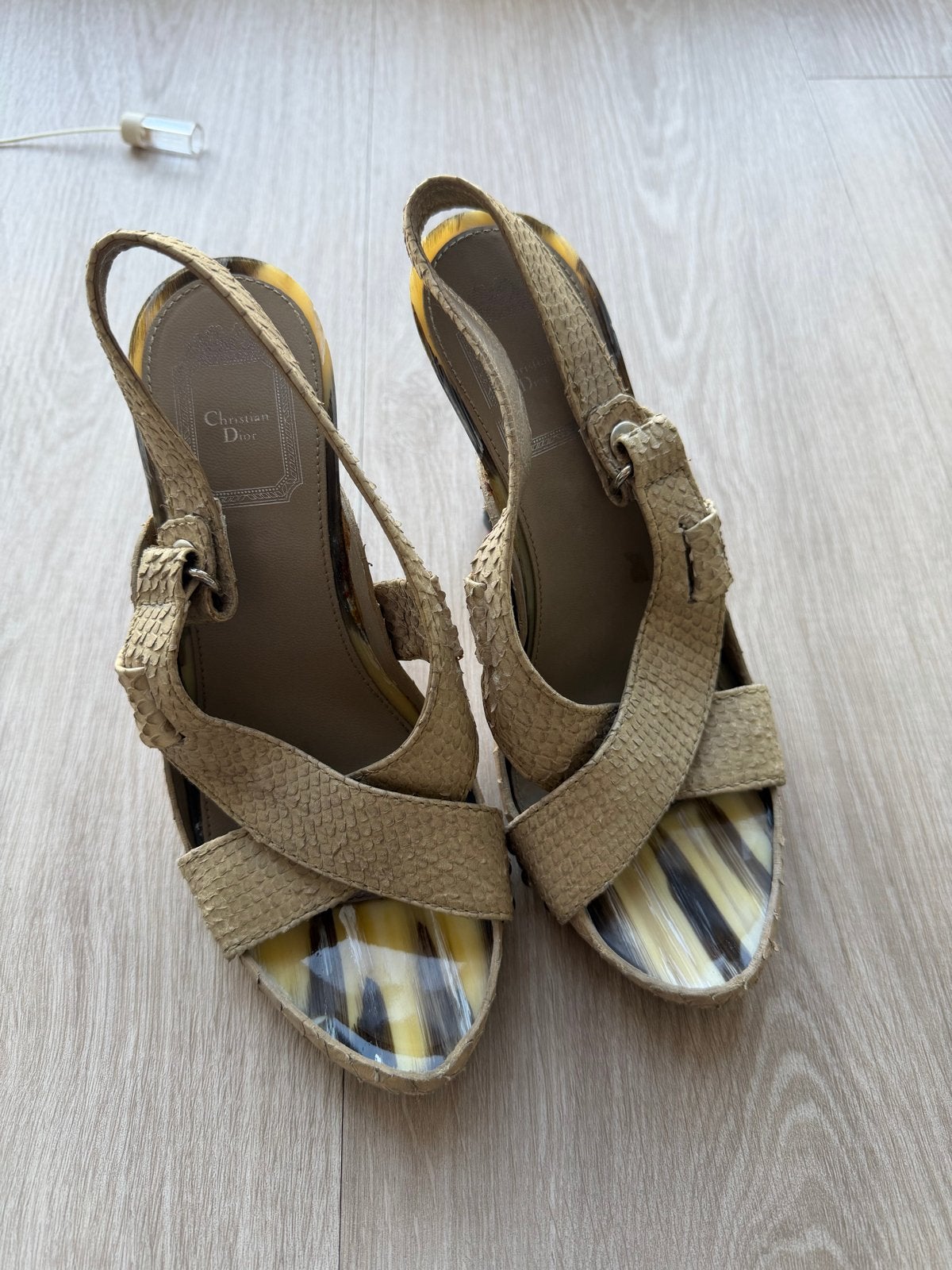Christian Dior Hakken Maat 37.5, Kleding | Dames, Ophalen of Verzenden, Gedragen, Beige, Pumps