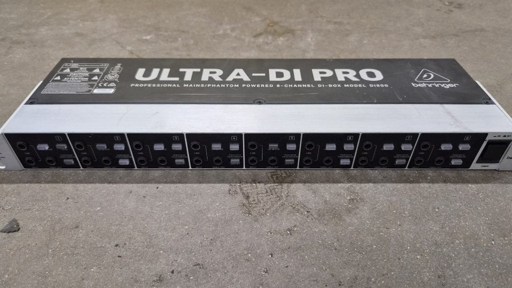 Behringer Ultra-DI Pro DI800 8-kanaals DI Box, Muziek en Instrumenten, Effecten, Ophalen of Verzenden, Zo goed als nieuw