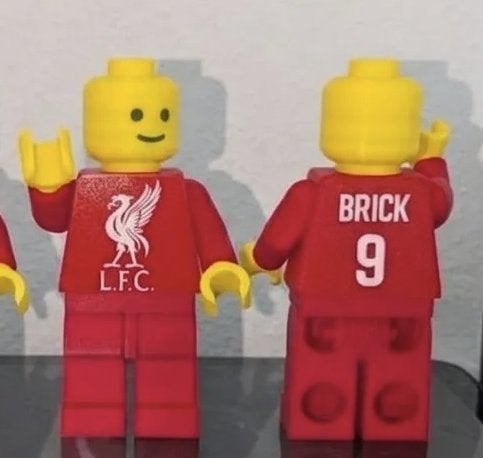 Liverpool Brickman 20 cm | Eigen Naam & Rugnummer, Ophalen of Verzenden, Nieuw, Buitenlandse clubs, Beeldje of Poppetje