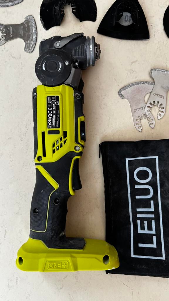 Ryobi ONE+ oscillerende multitool set, Ophalen of Verzenden, Zo goed als nieuw, Minder dan 600 watt