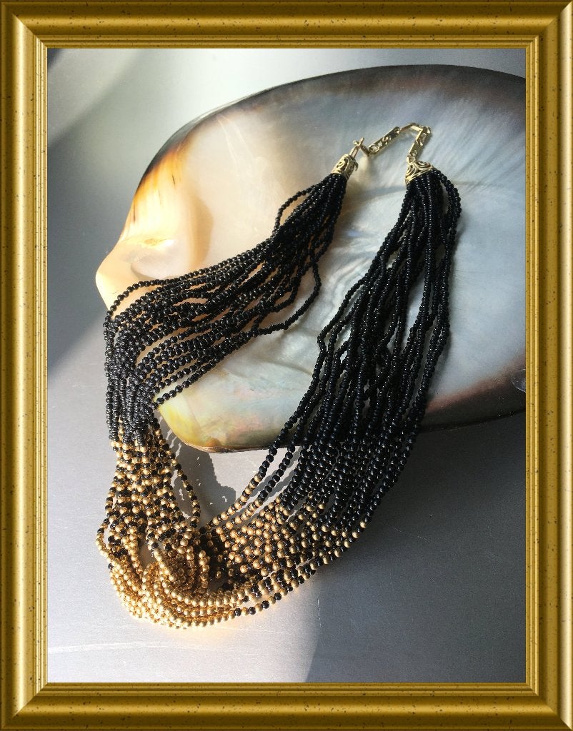 Ketting met zwarte en gouden kraaltjes, gouden slot, Ophalen of Verzenden, Goud, Ketting