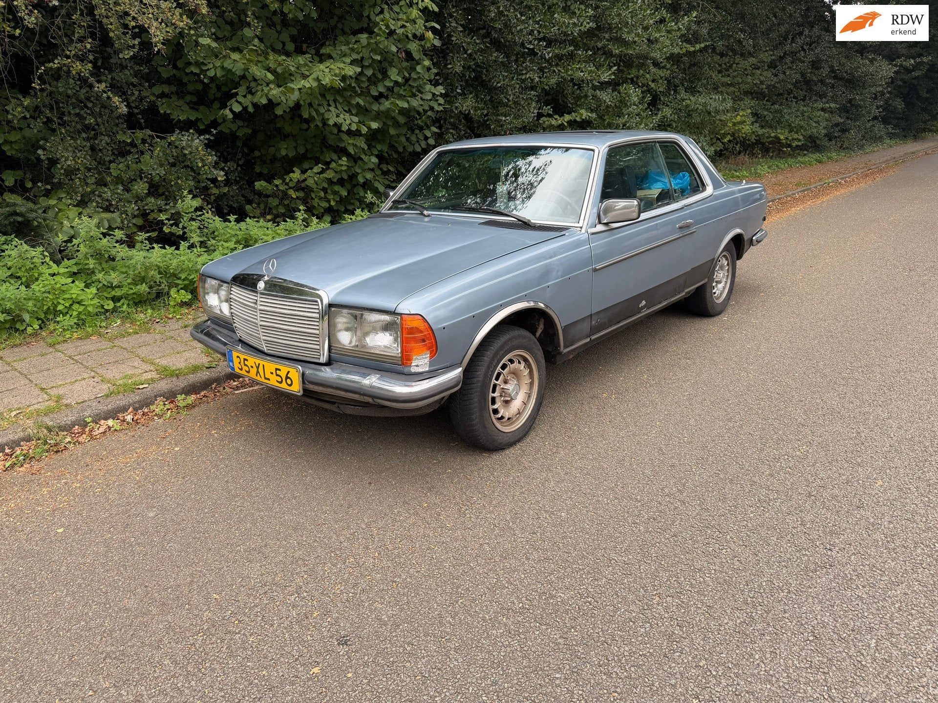 Mercedes-Benz 200-280 (W123) 280 CE, Auto's, Achterwielaandrijving, Gebruikt, Blauw, 1446 kg