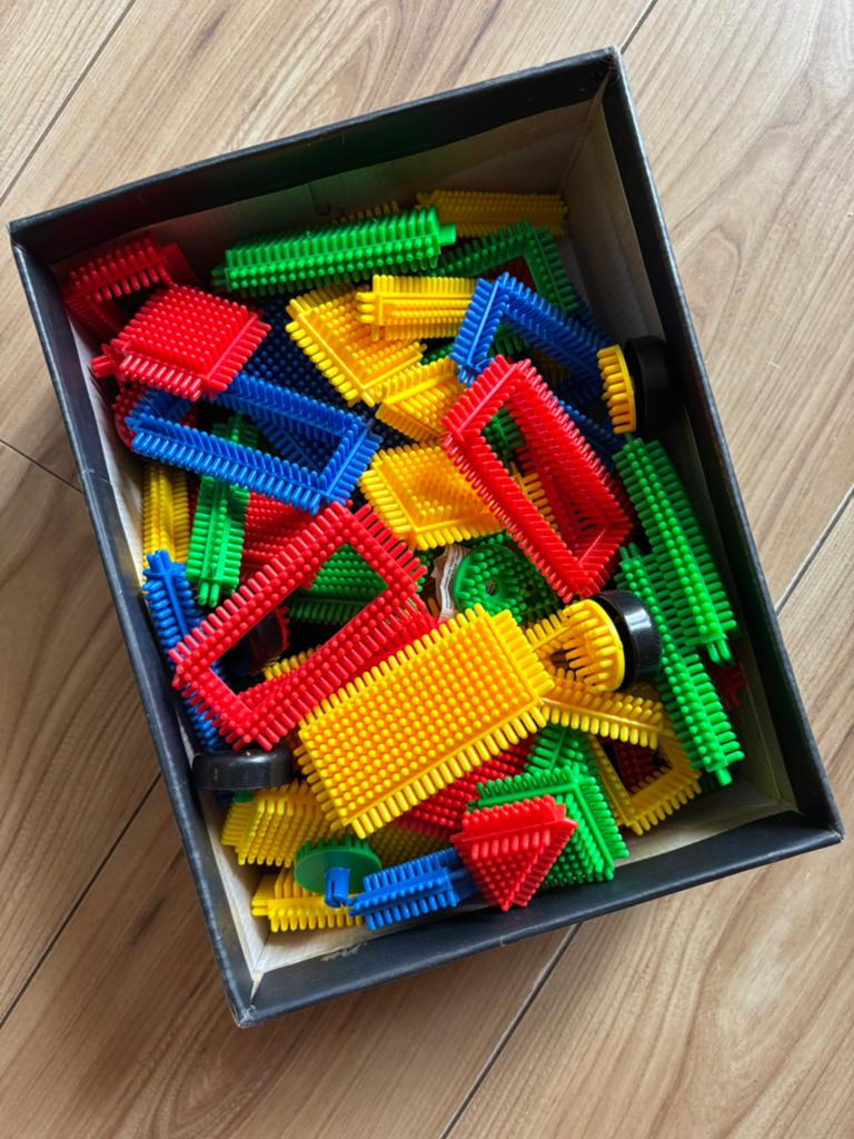 Doos net Noppers, Ophalen, Zo goed als nieuw