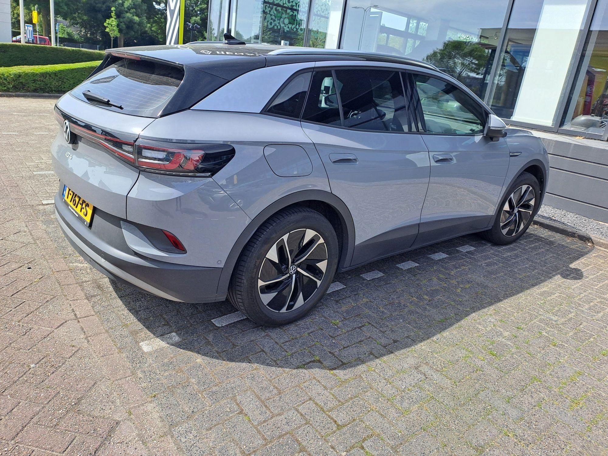 Volkswagen ID.4 Pro 77 kWh 174 PK| Origineel Nederlands | 1e, Auto's, 12 maanden, Achterwielaandrijving, Gebruikt, Zwart