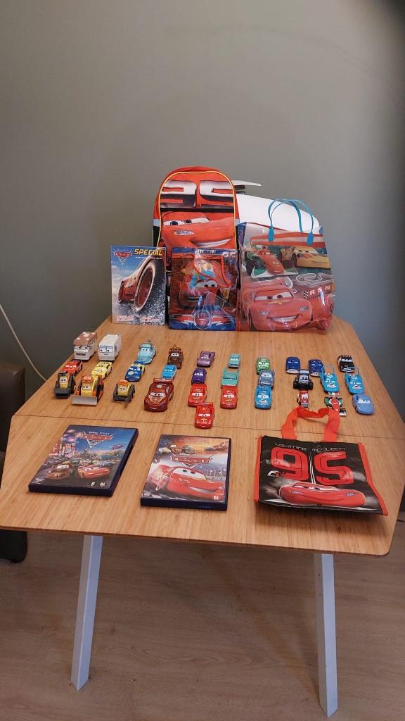 Cars van disney, Ophalen of Verzenden, Overige figuren, Gebruikt, Overige typen