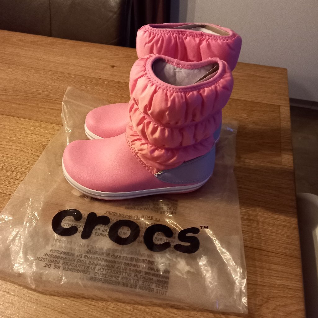 Crocs snowboot/moonboot/winterlaars  maat 34/35., Crocs, Jongen of Meisje, Nieuw, Ophalen of Verzenden