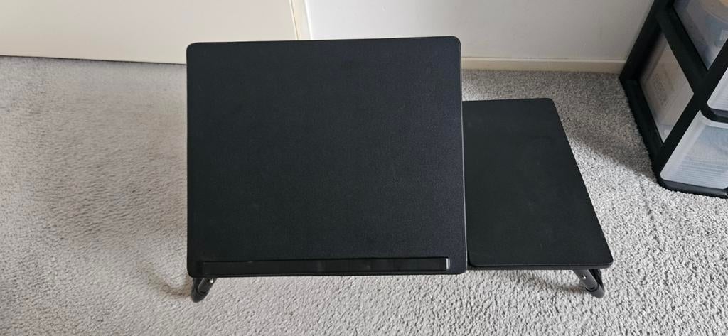 Verstelbare laptoptafel, Computers en Software, Laptoptafels, Ophalen, Gebruikt, In hoogte verstelbaar