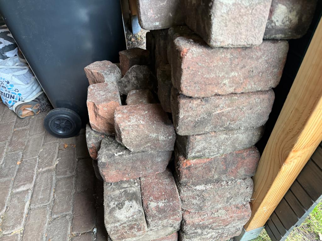 Oude klinkers ongeveer 1.5 m2, Tuin en Terras, Ophalen, Klinkers, 5 tot 10 m², Zo goed als nieuw