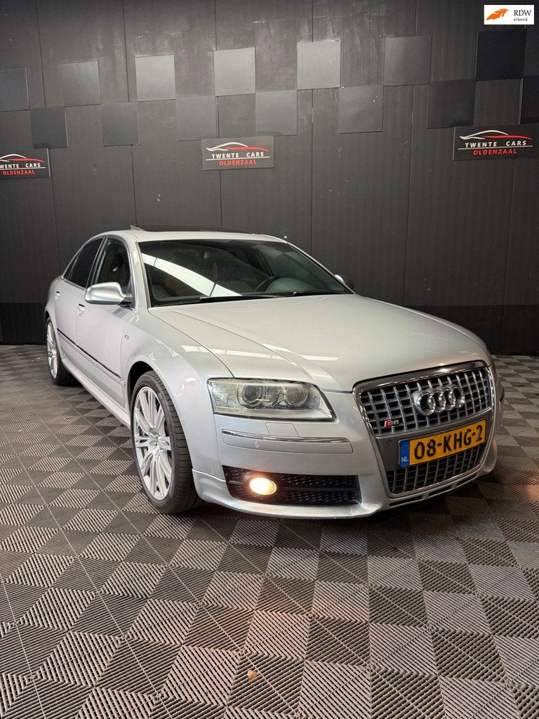 Audi S8 5.2 | B&O | Pano | Camera | Softclose |, Auto's, Audi, Automaat, Zwart, 5204 cc, 120 €/maand