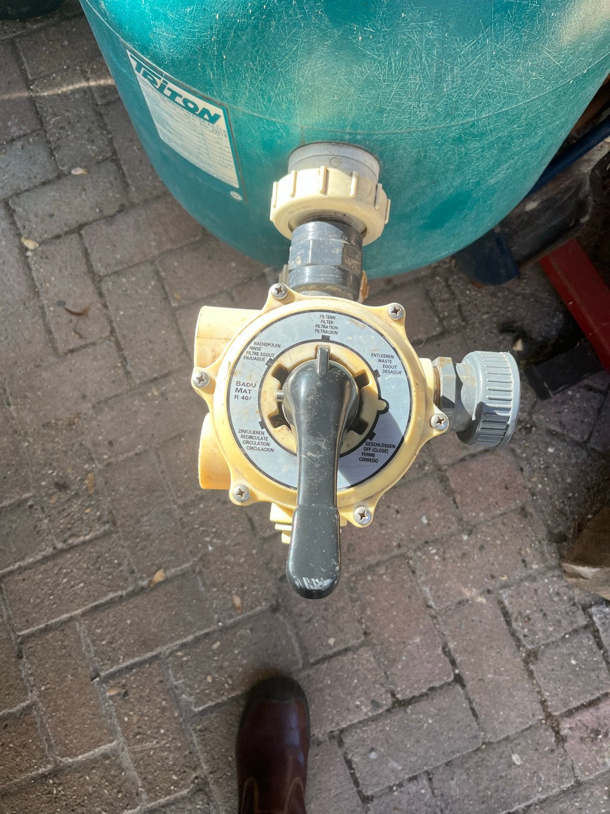Triton Permanente Media Waterfilter voor Zwembad, Tuin en Terras, Ophalen, Gebruikt, Zwembadpomp