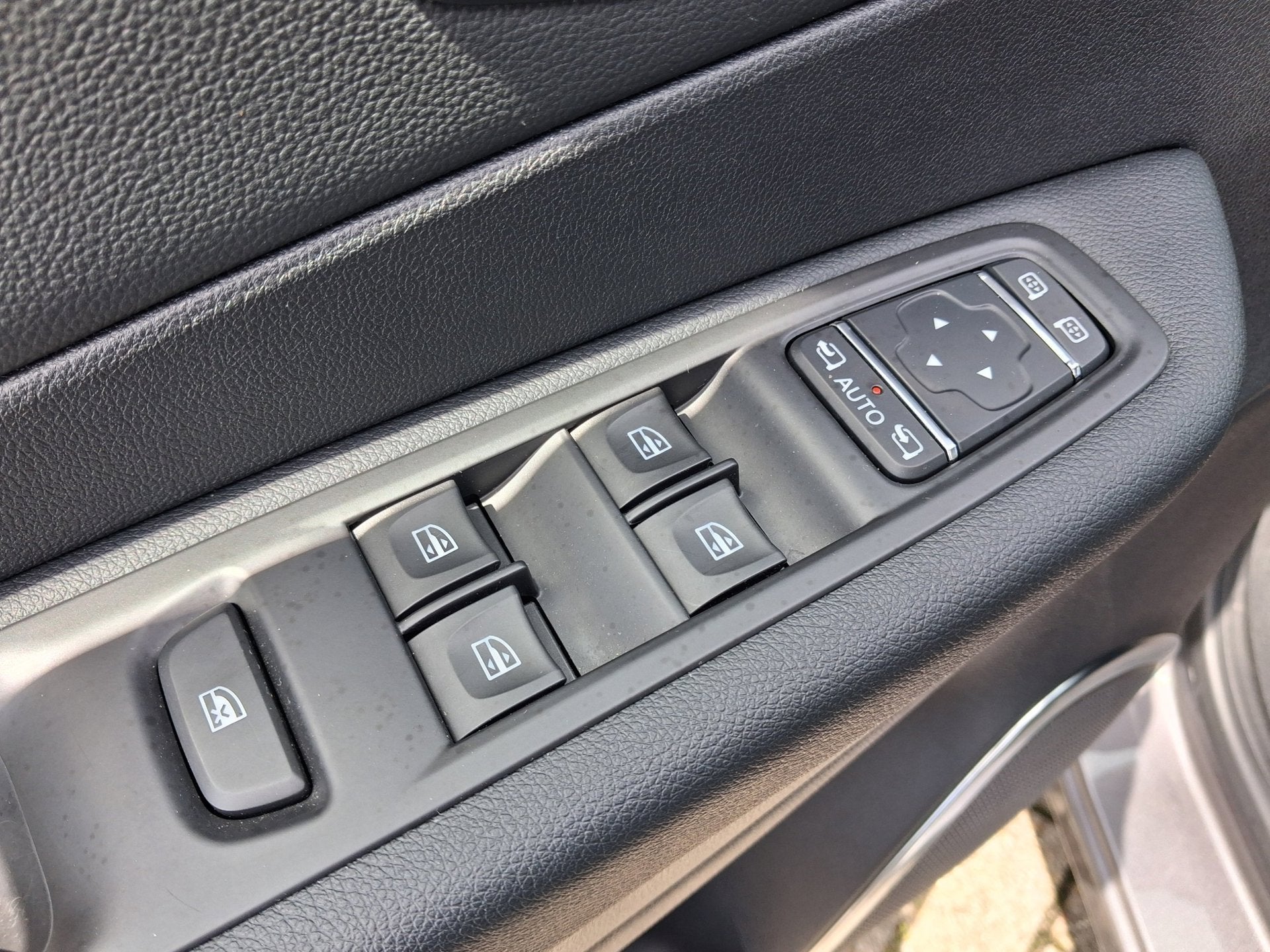 Foto 19 van Renault Captur 0.9 TCe Intens LED clima Navi pdc lage km ALL