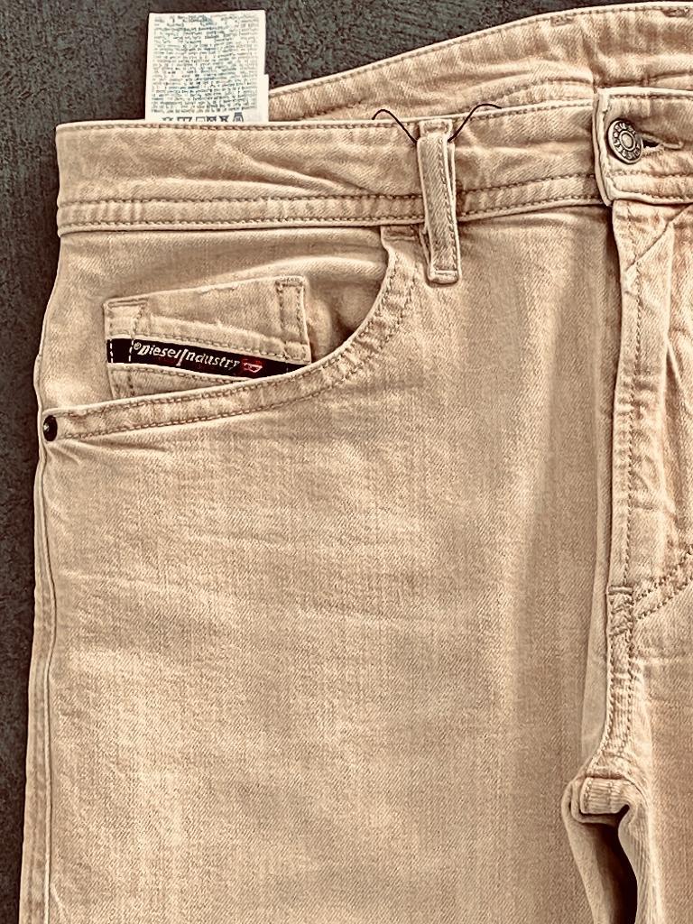 J563 Diesel maat W31/L34=40=M jeans spijkerbroek broek beige, Overige kleuren, Ophalen of Verzenden, Zo goed als nieuw, Diesel