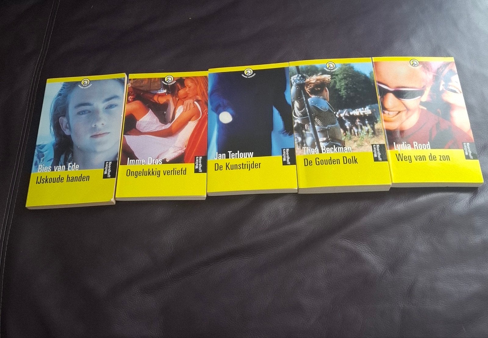 Set van 5 boeken Jonge Lijsters, Ophalen of Verzenden, Zo goed als nieuw