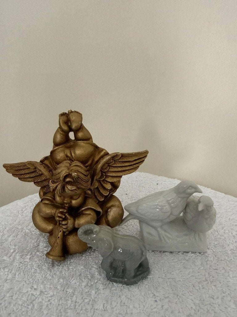 Small Stone Elephant Figurine, Ophalen of Verzenden, Zo goed als nieuw, Dier