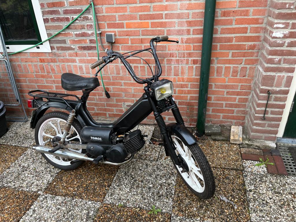 Tomos snor brommer., Fietsen en Brommers, Ophalen, Gebruikt, Standard, Maximaal 25 km/u