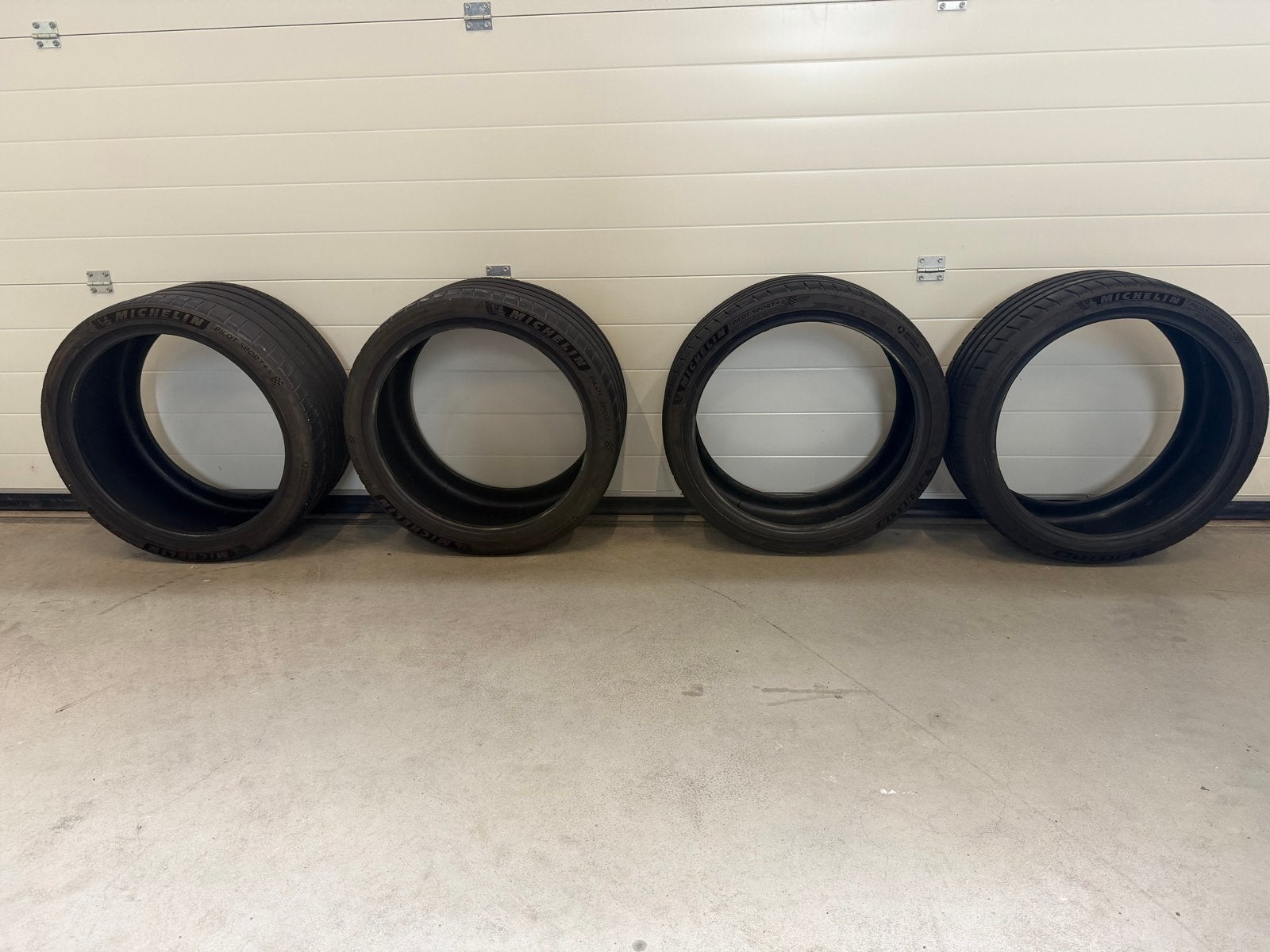 Michelin Pilot Sport 4S NO banden - 245/35 ZR20- 305/30 ZR20, Auto-onderdelen, Banden en Velgen, Ophalen, Band(en), Personenwagen
