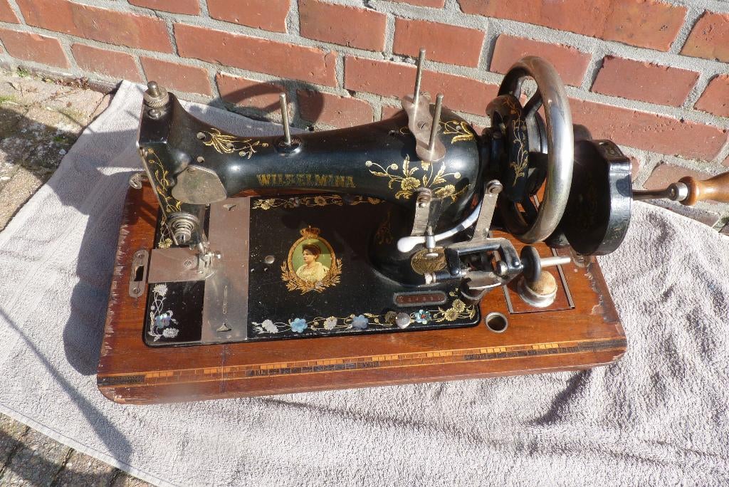 antieke naaimachine, Ophalen