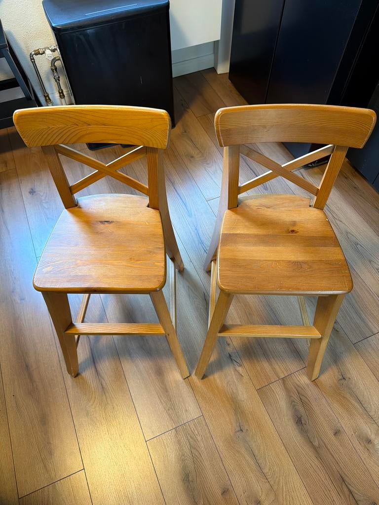 Set van 2 houten kinderen stoelen - Eikenhout - ikea ingolf, 2 krukken, Ophalen of Verzenden, Zo goed als nieuw, 60 tot 90 cm
